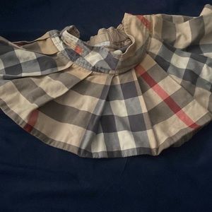 Burberry skirt